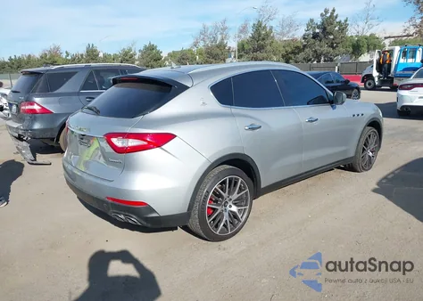 2017 Maserati Levante S z USA, uszkodzony, nr VIN ZN661YUA5HX241305